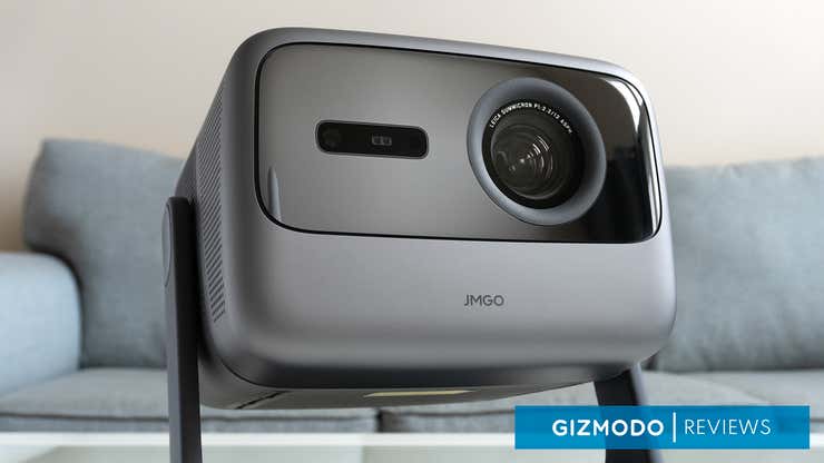 Image for JMGO's Ultrabright Projector is the Cheapest Way to Upgrade to a 100-Inch TV